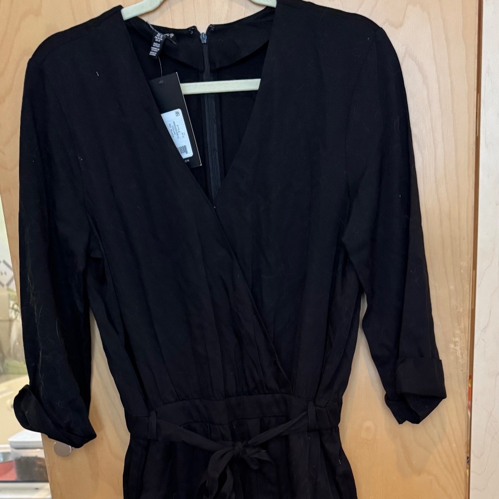 Jones New York black jumpsuit size M